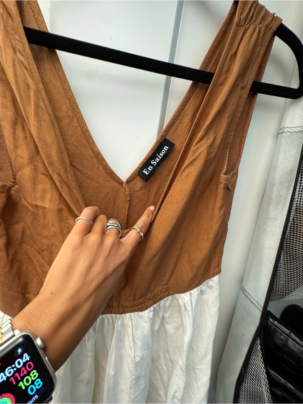 En Saison Brown and White Sleeveless V-Neck Dress